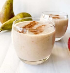 Pear and Apple Smoothie for Constipation