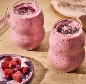 Raspberry Peach Chia Smoothie