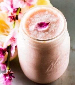 Tropical Pineapple Grapefruit Smoothie