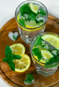 Key Benefits of Using Detox Water Daily for Body Odor