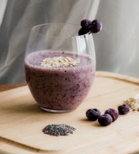 Prunes and Oats Smoothie