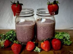 Berry Kale Smoothie