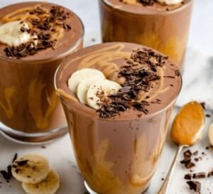 Chocolate Peanut Butter Smoothie for Weight Loss