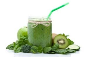 Kiwi Spinach Smoothie for Weight Loss