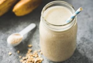 Oatmeal Almond Milk Shake for Weight Loss