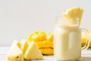 Pineapple Mango Smoothie