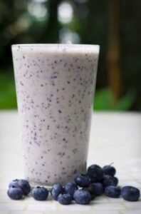 blueferries flaxseeds banana smoothie