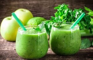 kale apple celery smoothie