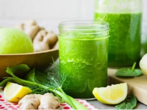 Lemon Ginger Apple Celery Smoothie