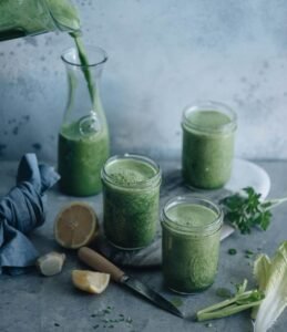 Spinach Parsley Celery Smoothie