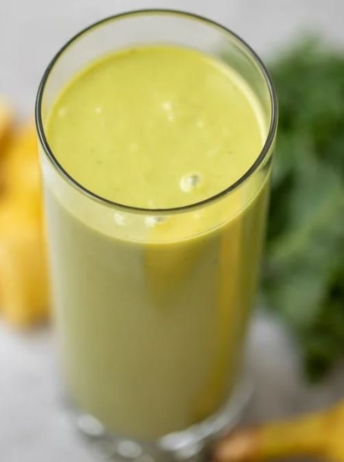 Tropical Kale Smoothie