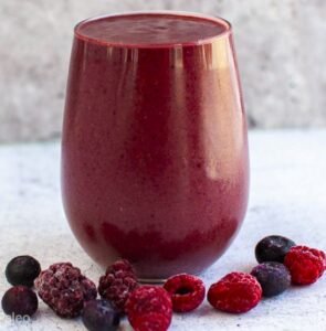 Spinach Banana Berry Smoothie