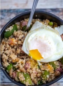 Leftover Quinoa Breakfast Bowl