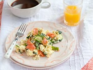 Smoked Salmon and Veggie Scramble
